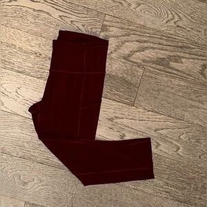 Lululemon Fast and Free Crop II 19" *Non-Reflective Cassis Size 6